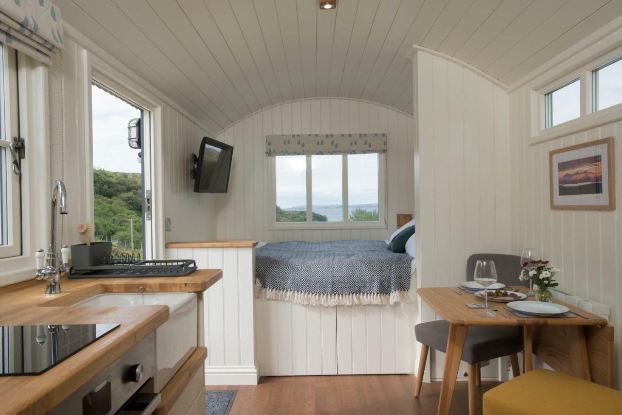 Vila West Coast Hideaways Nedd Exteriér fotografie