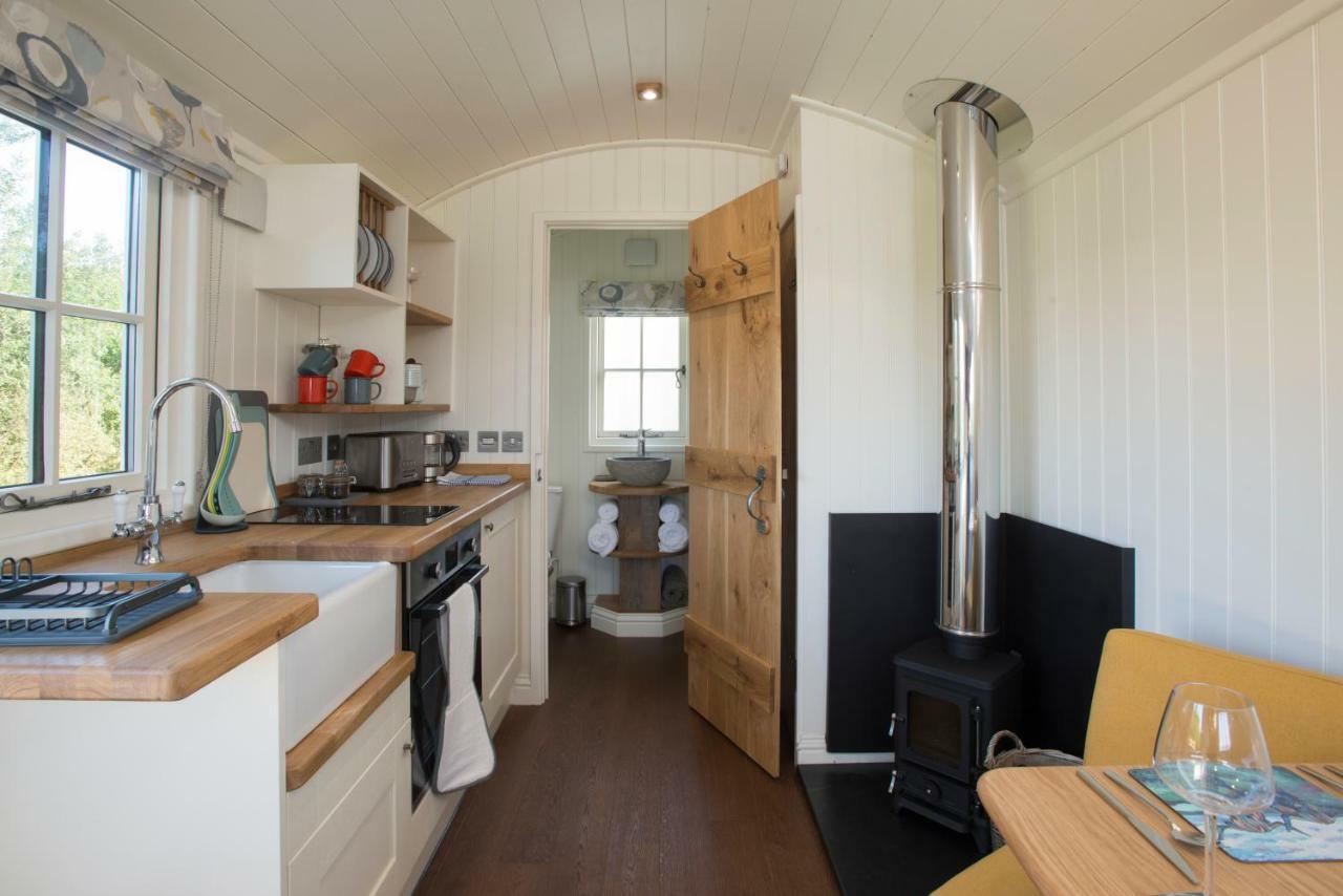 Vila West Coast Hideaways Nedd Exteriér fotografie